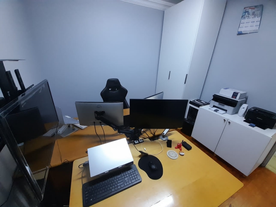 3 Bedroom Property for Sale in South Crest Gauteng