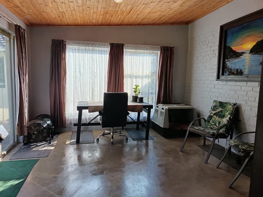 3 Bedroom Property for Sale in South Crest Gauteng