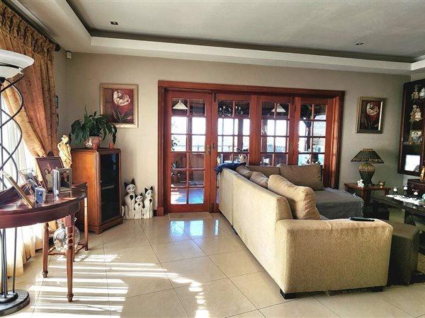 4 Bedroom Property for Sale in Oakdene Gauteng