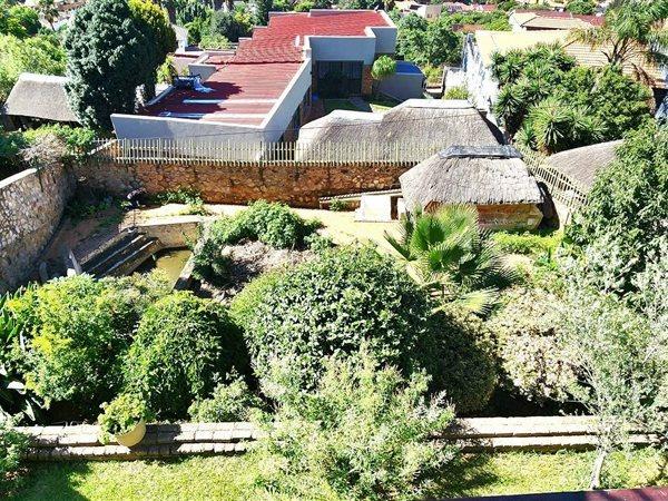 4 Bedroom Property for Sale in Oakdene Gauteng