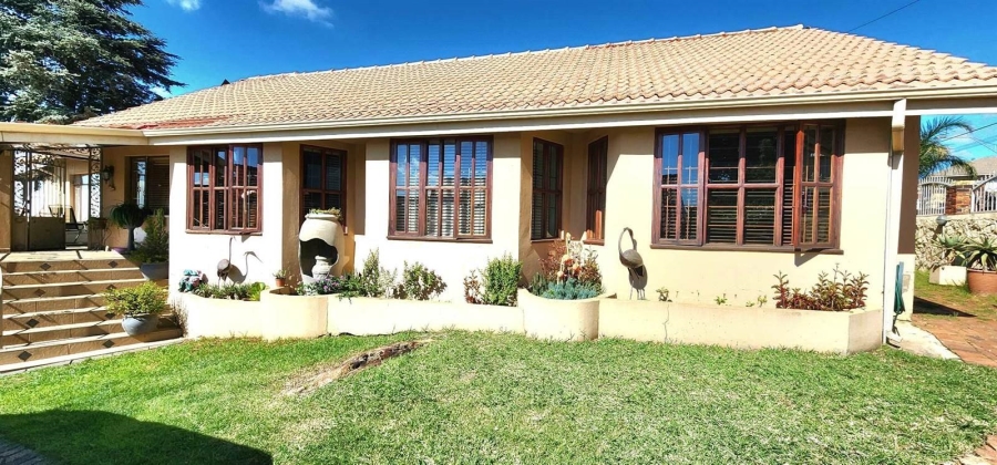 4 Bedroom Property for Sale in Oakdene Gauteng