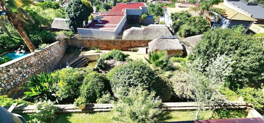 4 Bedroom Property for Sale in Oakdene Gauteng