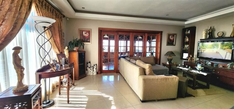4 Bedroom Property for Sale in Oakdene Gauteng