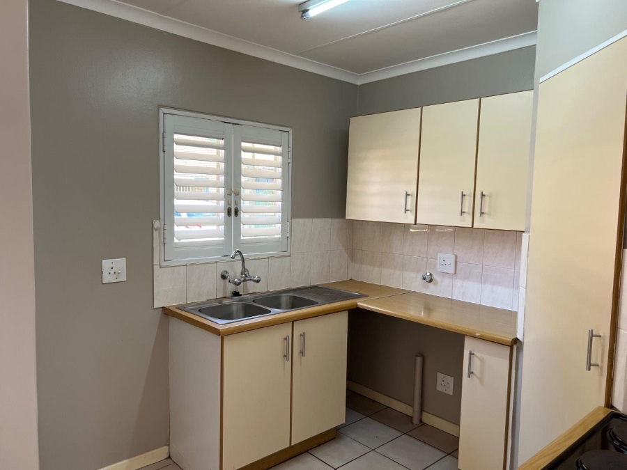 To Let 2 Bedroom Property for Rent in Die Wilgers Gauteng