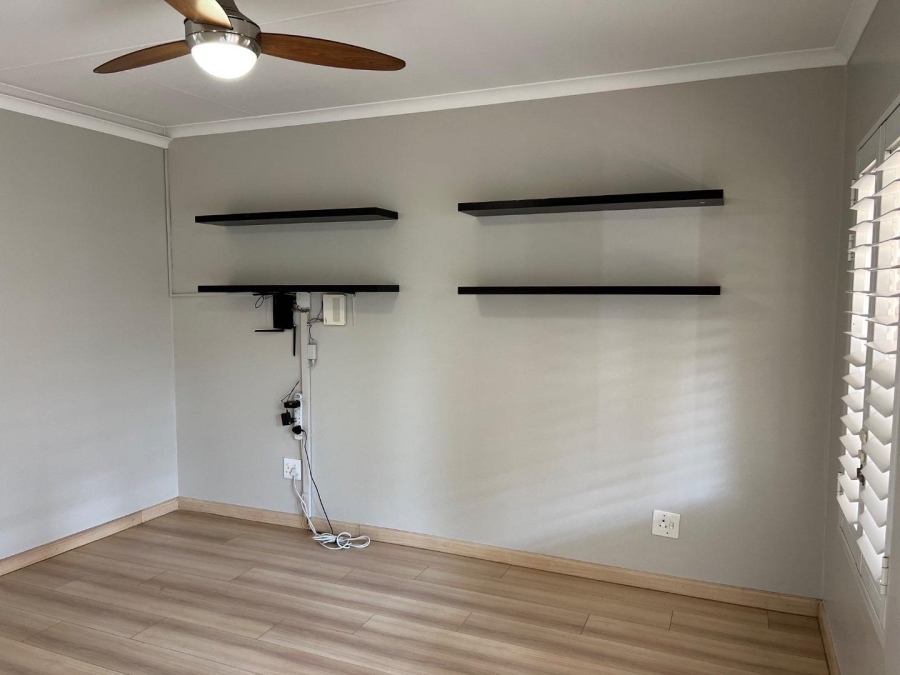 To Let 2 Bedroom Property for Rent in Die Wilgers Gauteng