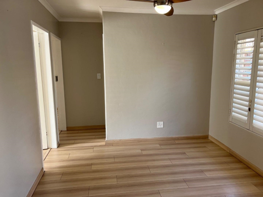 To Let 2 Bedroom Property for Rent in Die Wilgers Gauteng