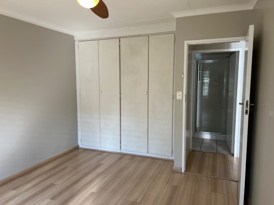 To Let 2 Bedroom Property for Rent in Die Wilgers Gauteng