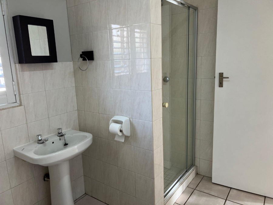 To Let 2 Bedroom Property for Rent in Die Wilgers Gauteng