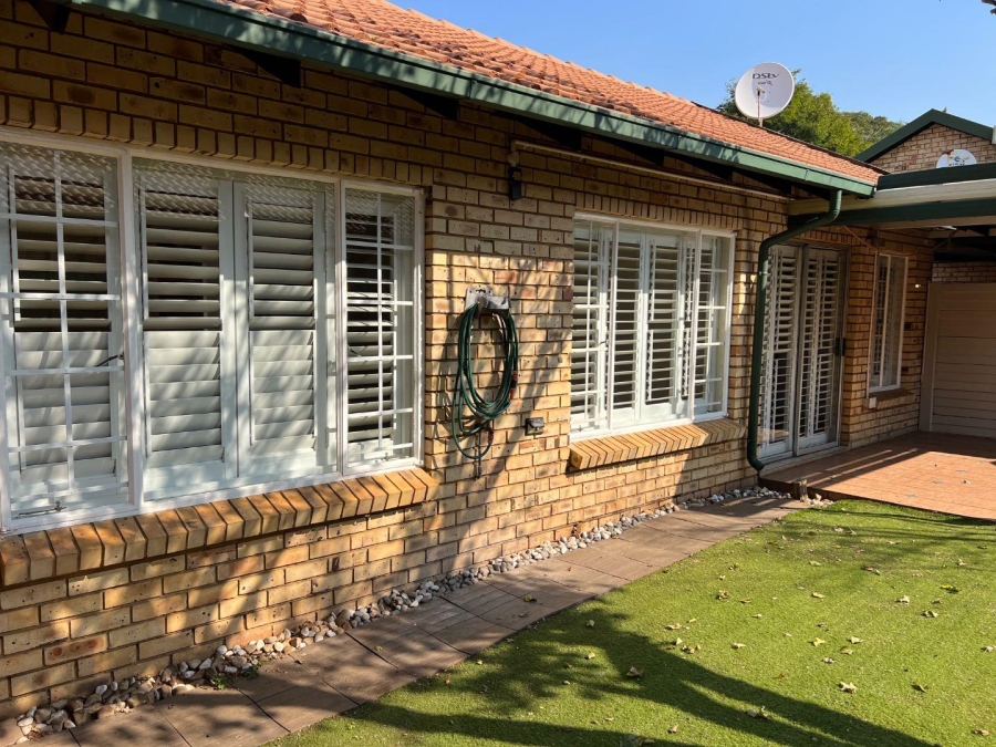 To Let 2 Bedroom Property for Rent in Die Wilgers Gauteng