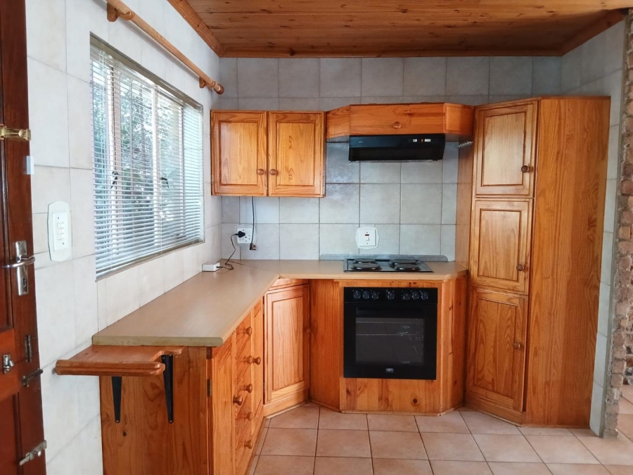 5 Bedroom Property for Sale in Strubenvale Gauteng