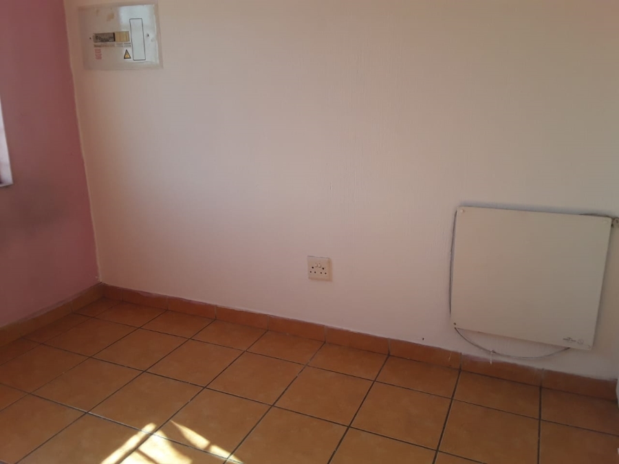 2 Bedroom Property for Sale in Elspark Gauteng