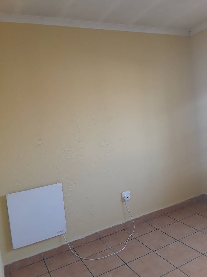 2 Bedroom Property for Sale in Elspark Gauteng