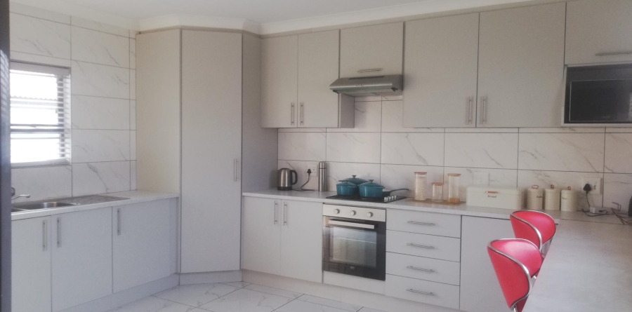 3 Bedroom Property for Sale in Strubenvale Gauteng