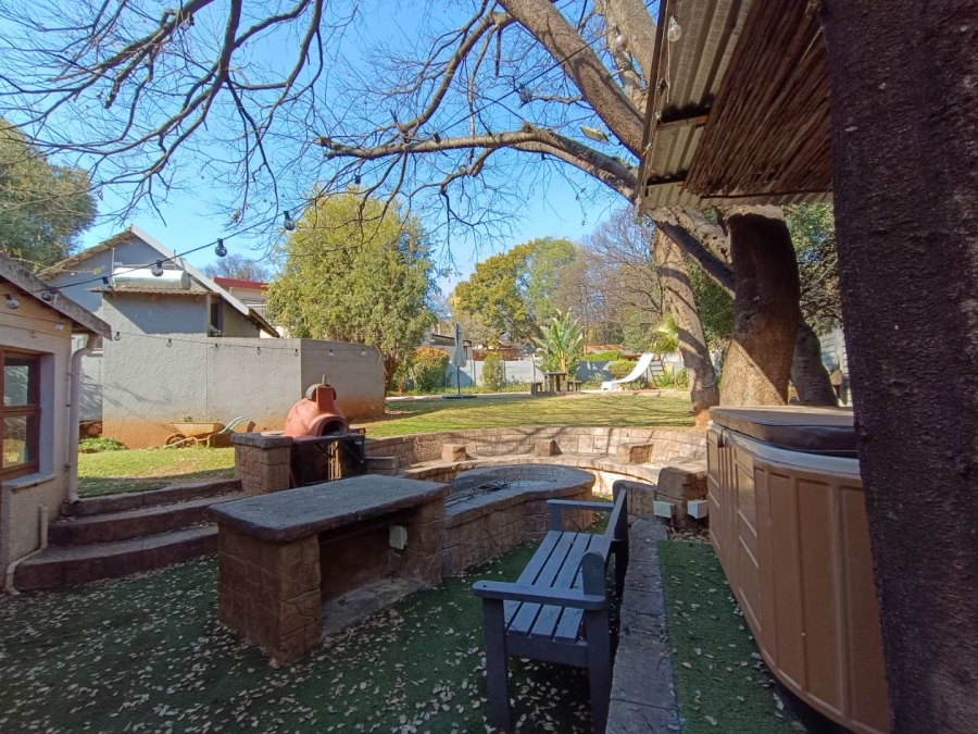 8 Bedroom Property for Sale in Eldoraigne Gauteng