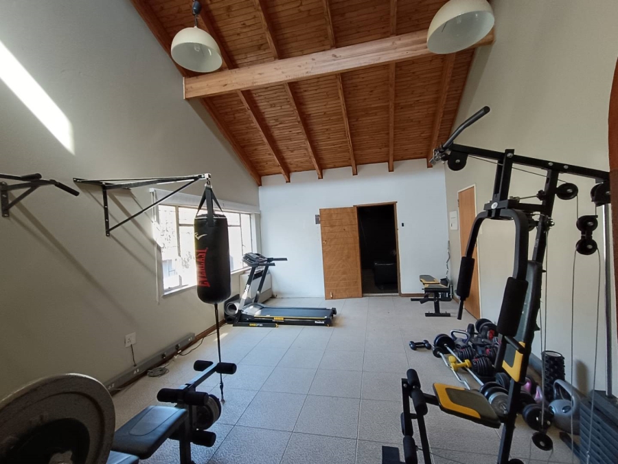 8 Bedroom Property for Sale in Eldoraigne Gauteng