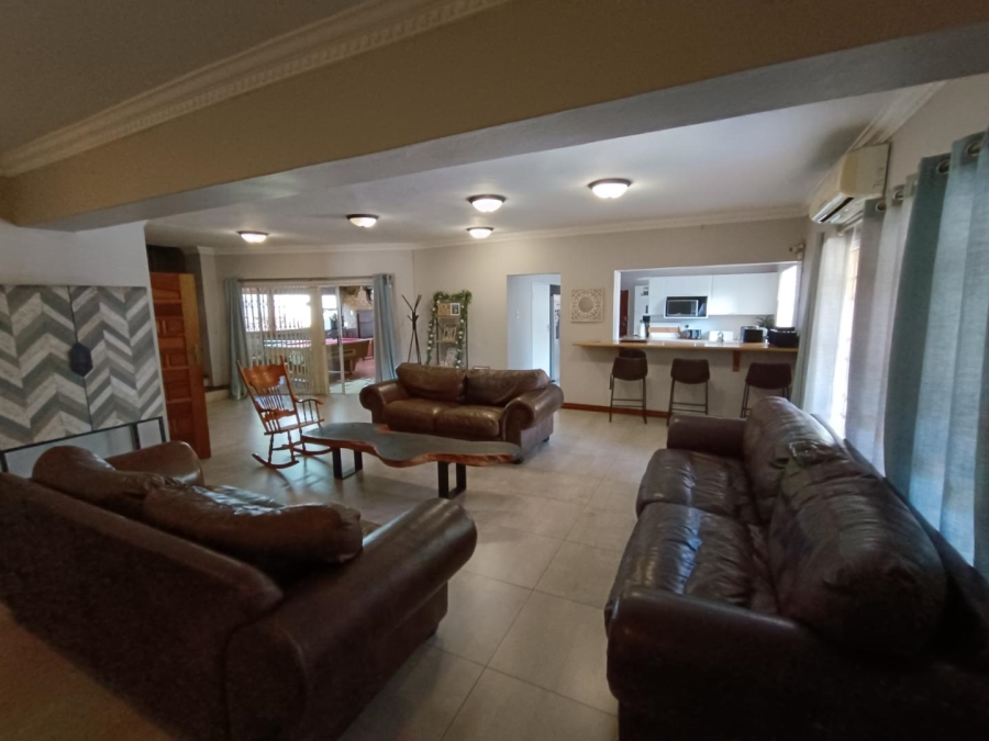 8 Bedroom Property for Sale in Eldoraigne Gauteng