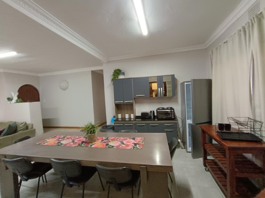 8 Bedroom Property for Sale in Eldoraigne Gauteng