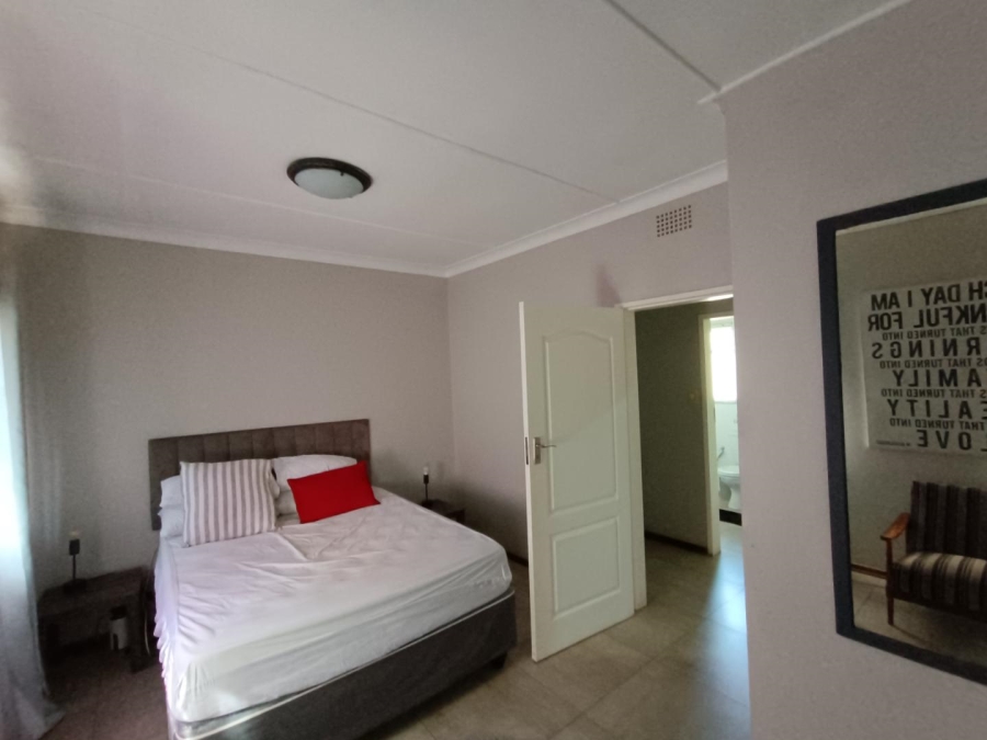 8 Bedroom Property for Sale in Eldoraigne Gauteng