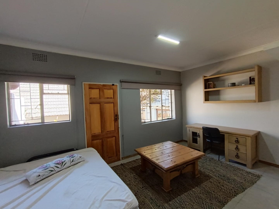 8 Bedroom Property for Sale in Eldoraigne Gauteng