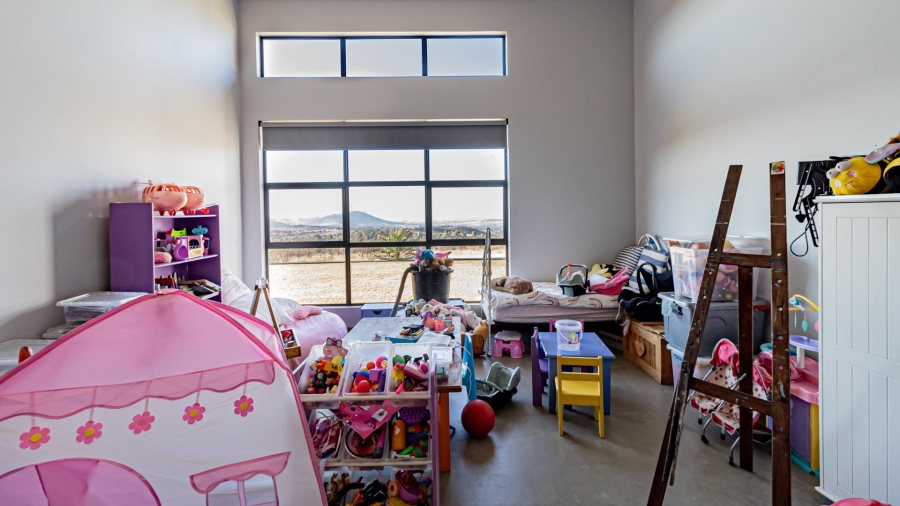 5 Bedroom Property for Sale in Honingklip A H Gauteng