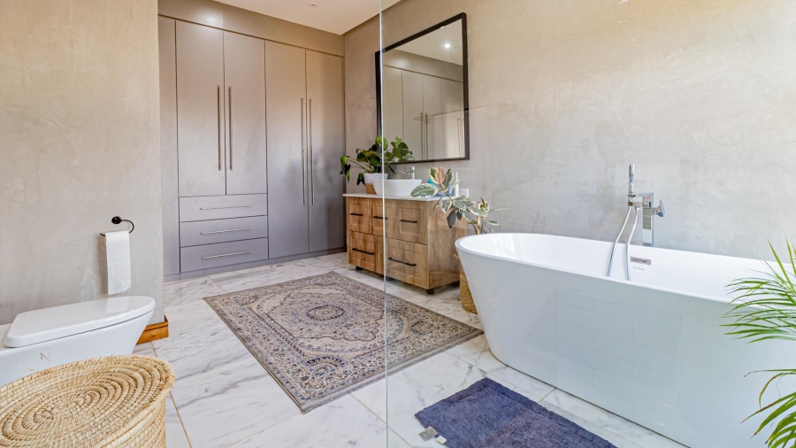 5 Bedroom Property for Sale in Honingklip A H Gauteng