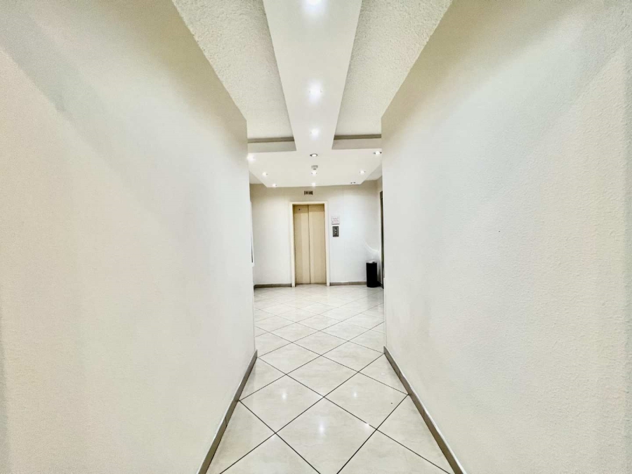 1 Bedroom Property for Sale in Braamfontein Gauteng