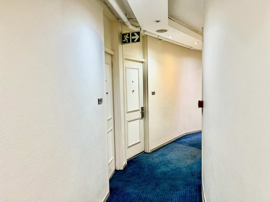 1 Bedroom Property for Sale in Braamfontein Gauteng