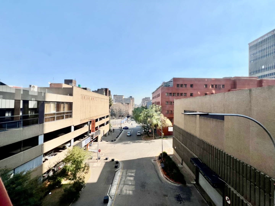 1 Bedroom Property for Sale in Braamfontein Gauteng