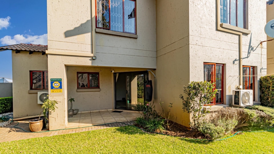 3 Bedroom Property for Sale in Country View Gauteng
