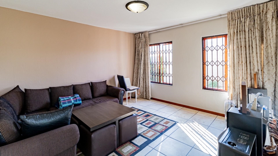 3 Bedroom Property for Sale in Country View Gauteng