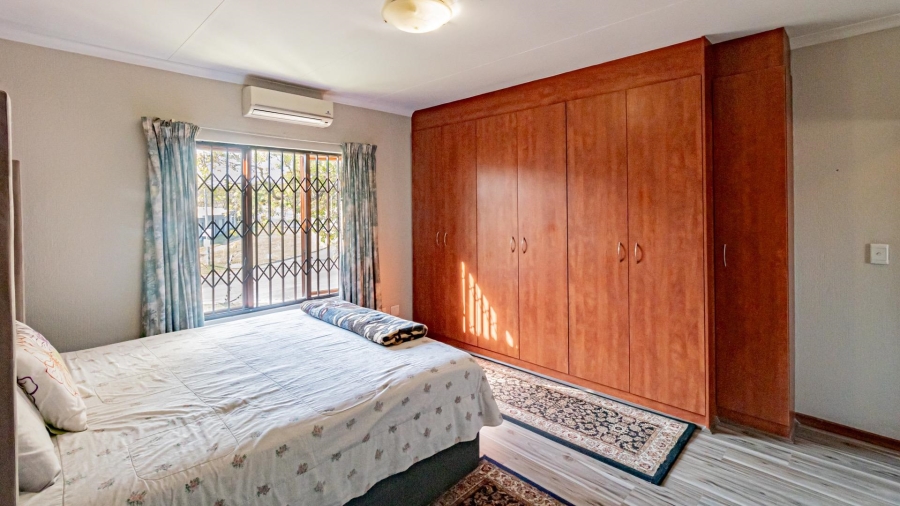 3 Bedroom Property for Sale in Country View Gauteng