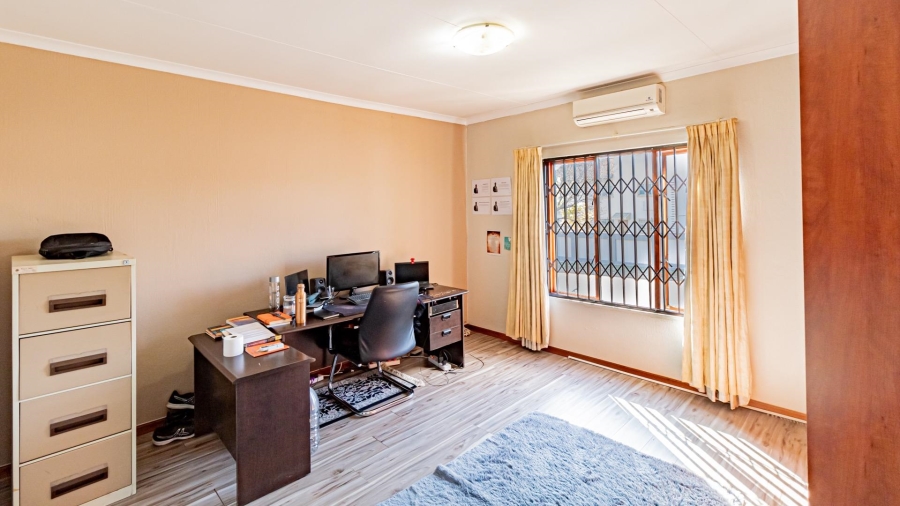 3 Bedroom Property for Sale in Country View Gauteng