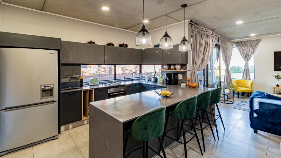 To Let 4 Bedroom Property for Rent in North Riding Gauteng