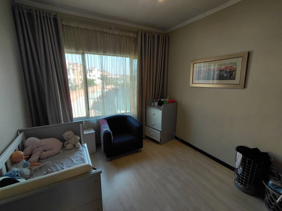 2 Bedroom Property for Sale in Sunninghill Gauteng