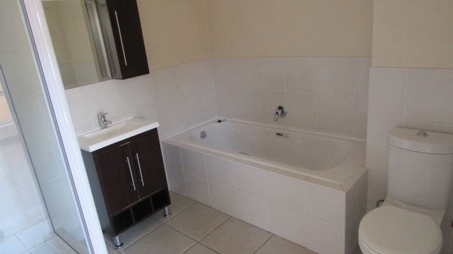 To Let 3 Bedroom Property for Rent in Ferndale Gauteng