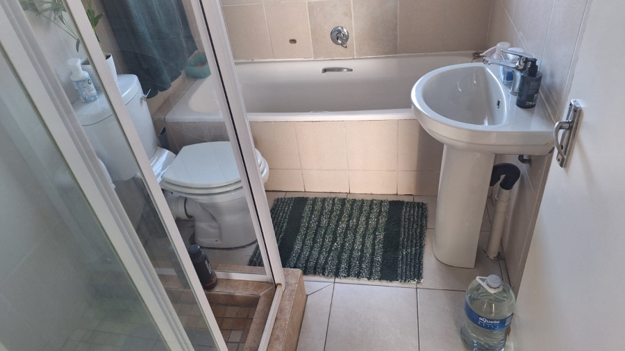 To Let 2 Bedroom Property for Rent in Northgate Gauteng