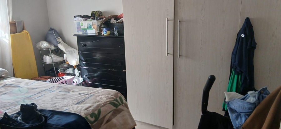 2 Bedroom Property for Sale in Clayville Gauteng