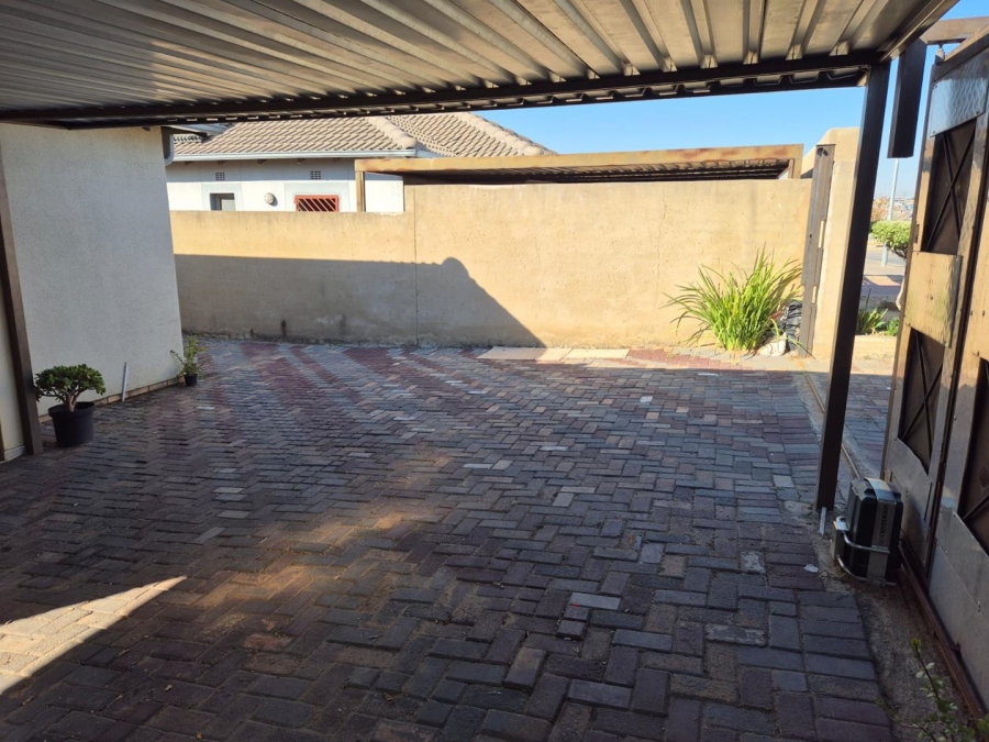 2 Bedroom Property for Sale in Riverside View Gauteng