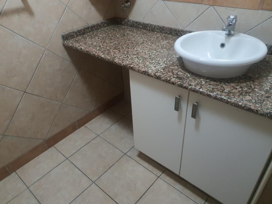 1 Bedroom Property for Sale in Hatfield Gauteng