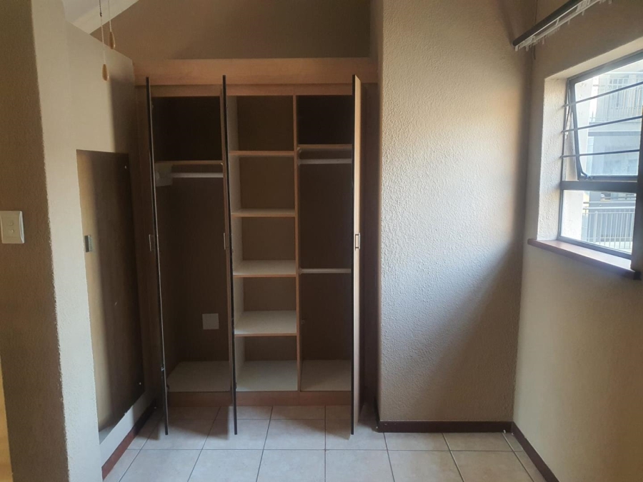 1 Bedroom Property for Sale in Hatfield Gauteng