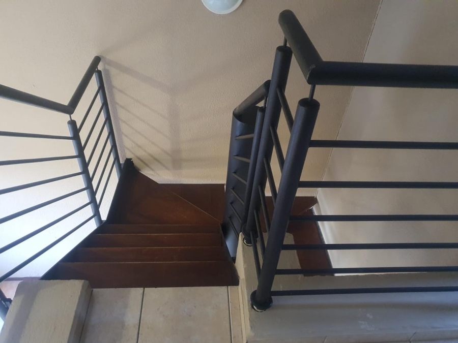 1 Bedroom Property for Sale in Hatfield Gauteng