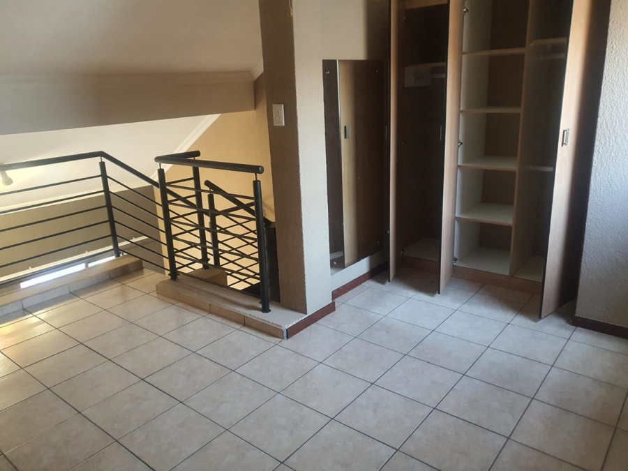 1 Bedroom Property for Sale in Hatfield Gauteng
