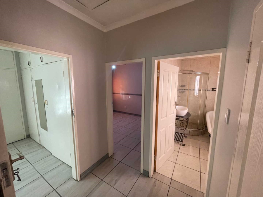 2 Bedroom Property for Sale in Silverton Gauteng