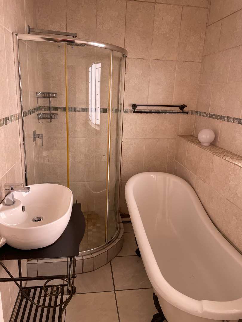 2 Bedroom Property for Sale in Silverton Gauteng
