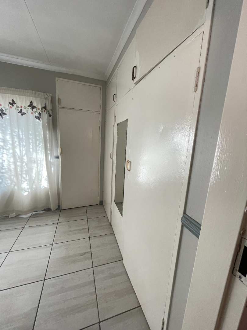 2 Bedroom Property for Sale in Silverton Gauteng