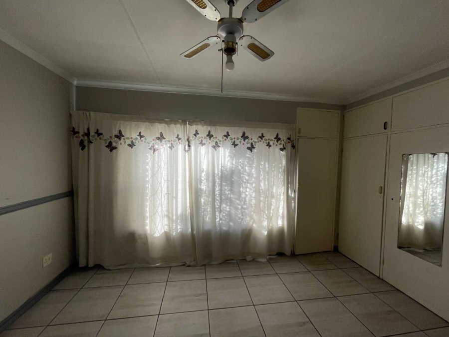 2 Bedroom Property for Sale in Silverton Gauteng