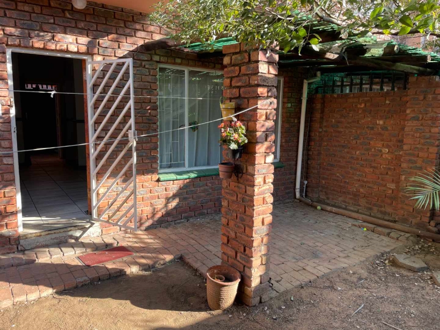 2 Bedroom Property for Sale in Silverton Gauteng