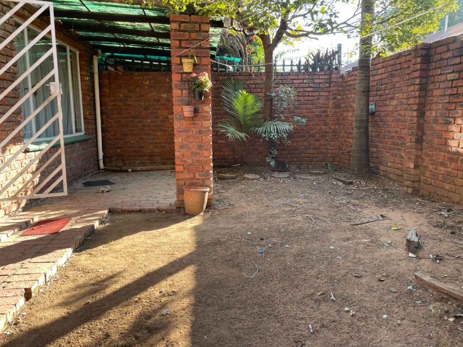 2 Bedroom Property for Sale in Silverton Gauteng