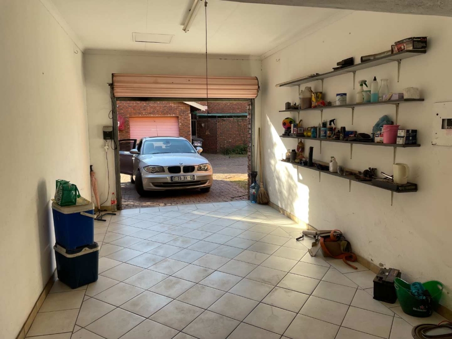 2 Bedroom Property for Sale in Silverton Gauteng