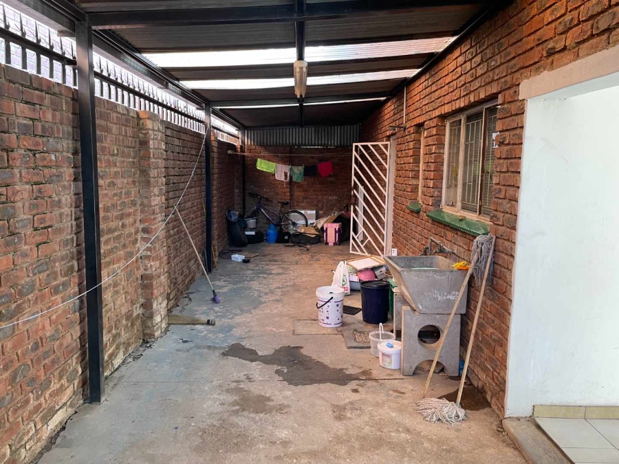 2 Bedroom Property for Sale in Silverton Gauteng